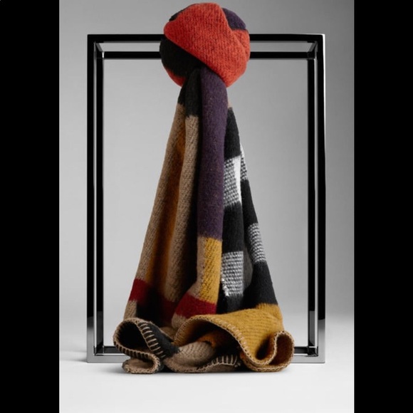 Burberry woman  Color Block Check  Scarf - Picture 2 of 5